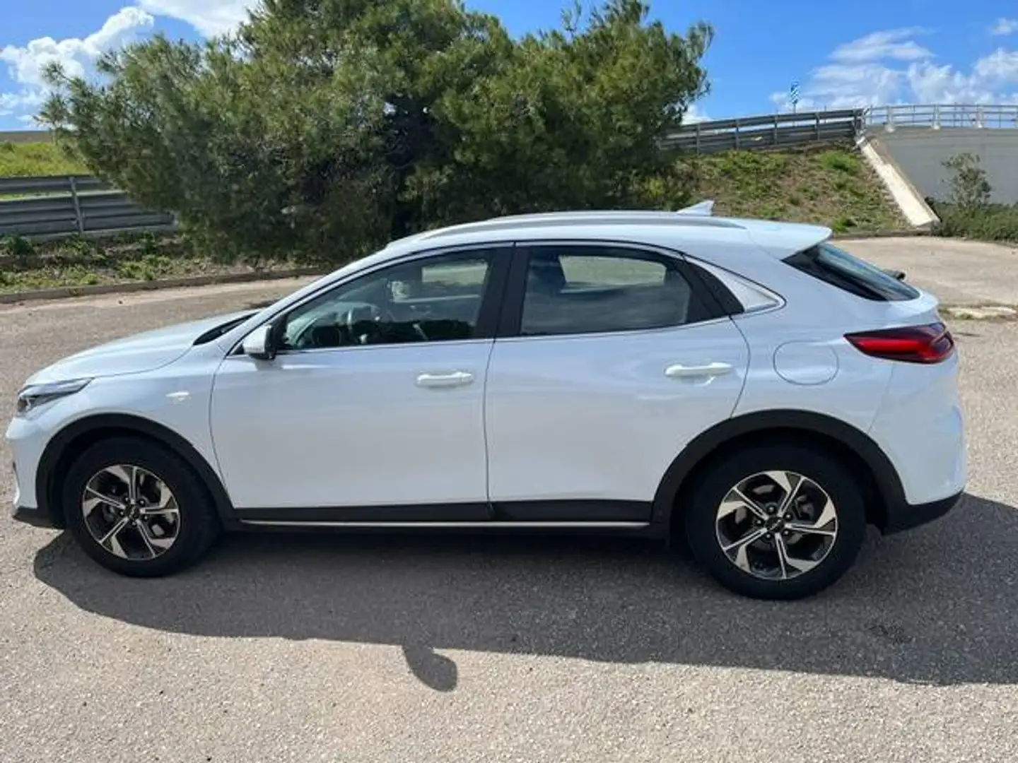 Kia XCeed XCeed 1.5 MHEV Emotion Emotion Blanco - 1