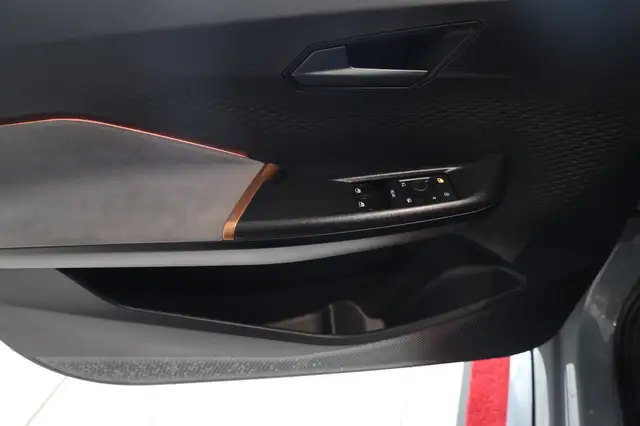 Cupra Born view 13