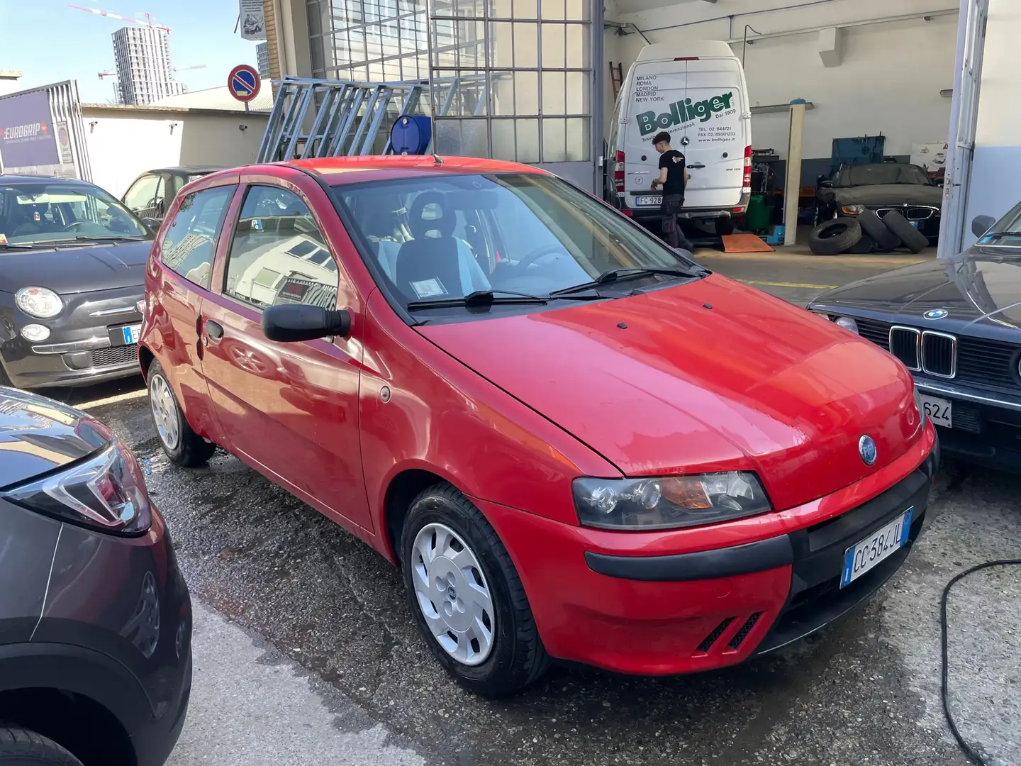 Fiat Punto 1.2 16V ELX Rojo - 2