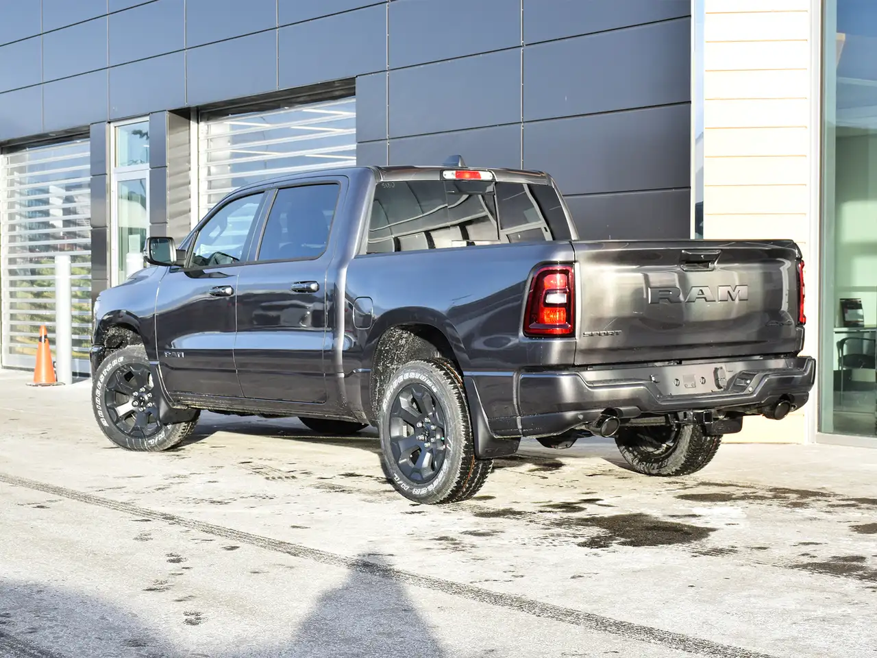 RAM 1500 снимка RAM 1500