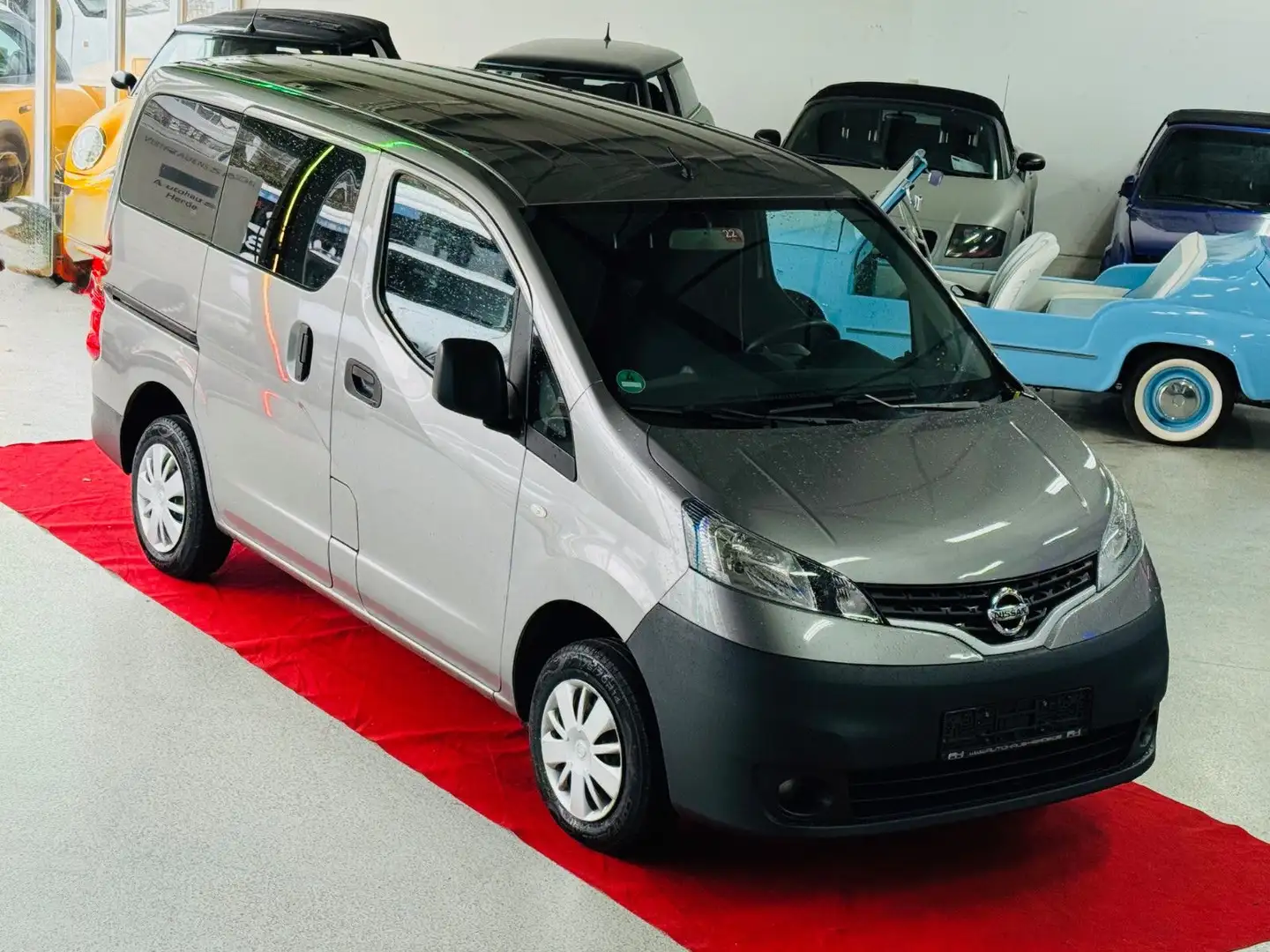 Nissan NV200 /Evalia Kombi Premium Grau - 1