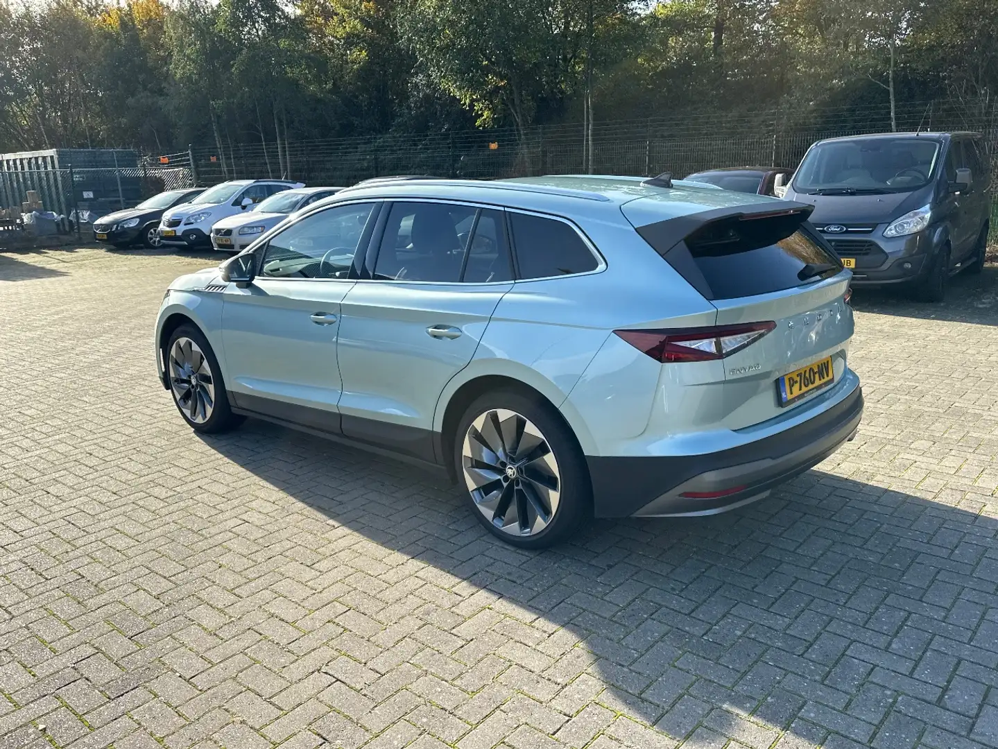 Skoda Enyaq 80 | Schuif-kanteldak | Elektrisch verstelbare sto Grijs - 2