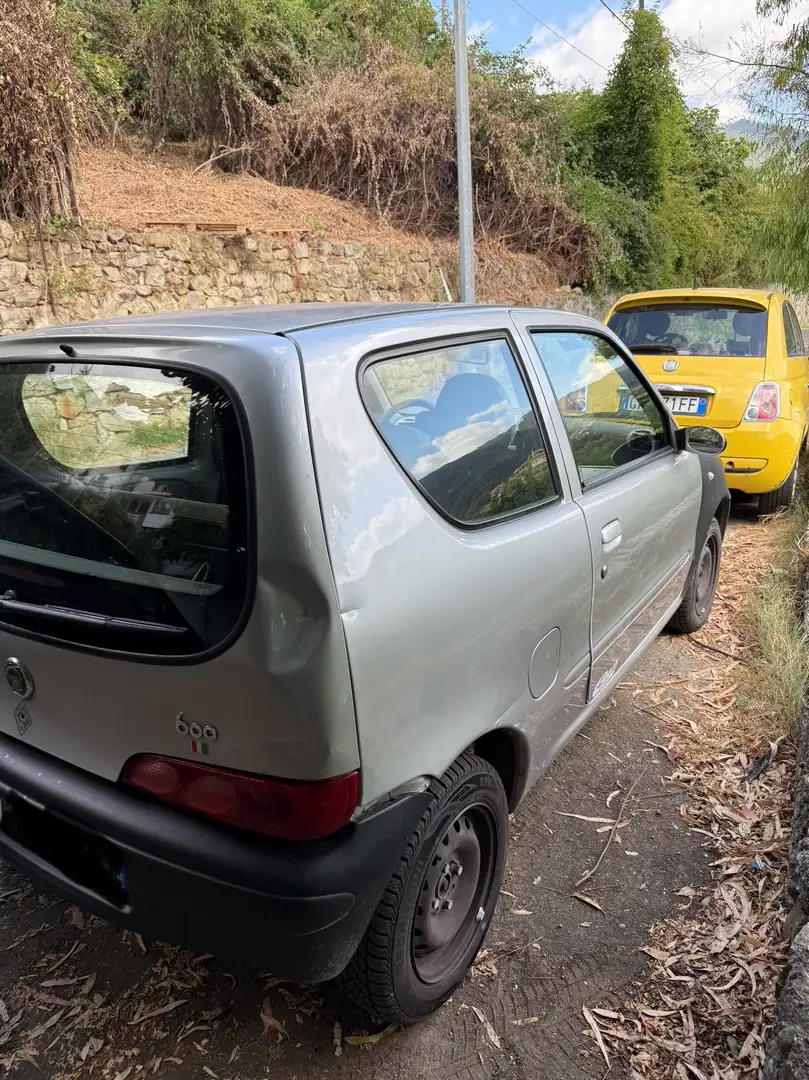 Fiat 600 1.1 Active (class) - 2