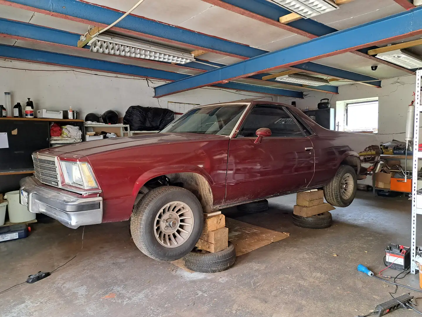 Chevrolet El Camino Roşu - 1