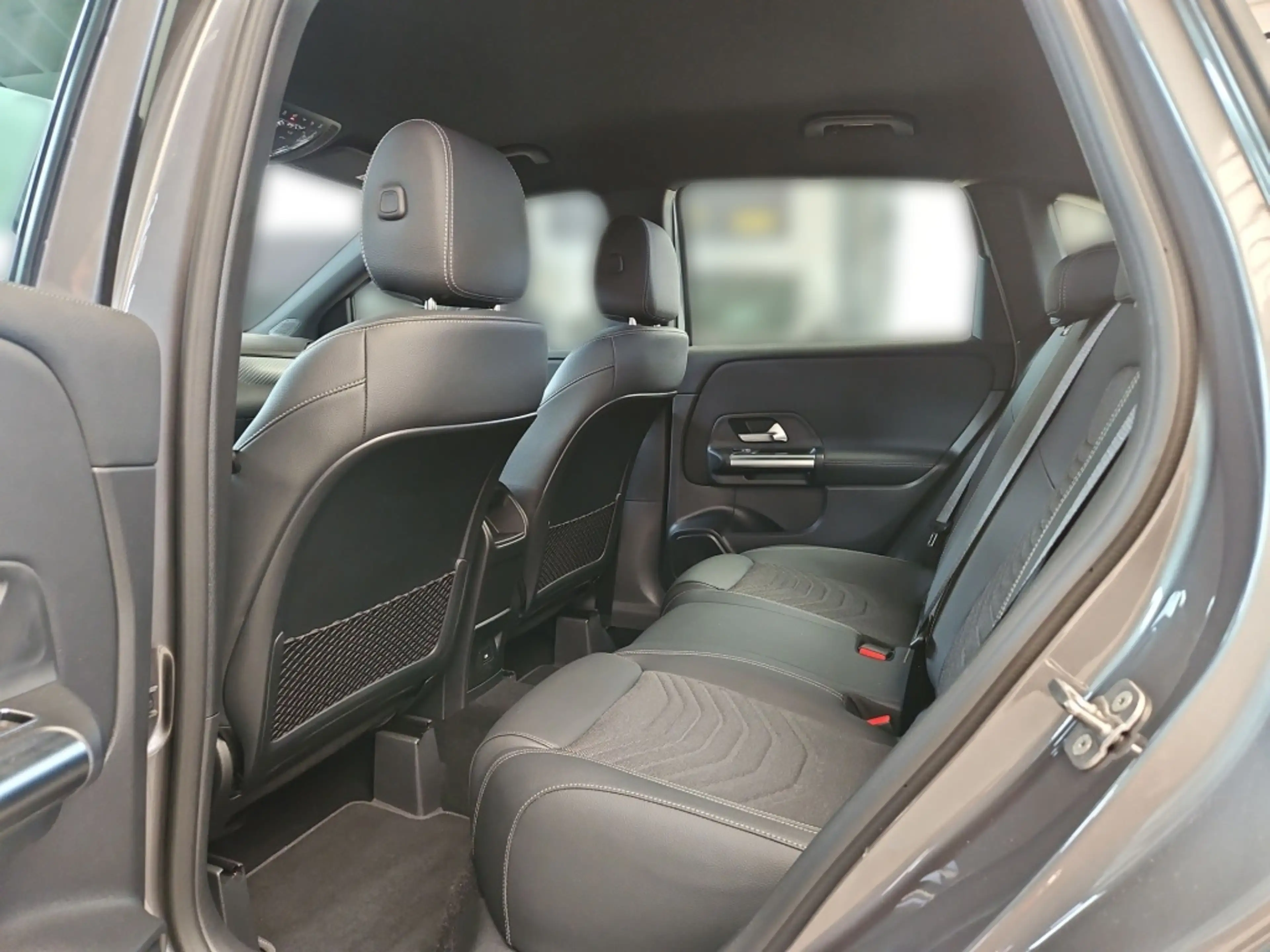 Mercedes-Benz B 200 Progressive Navi LED SHZ SpurH ParkAss KAM — photo 11