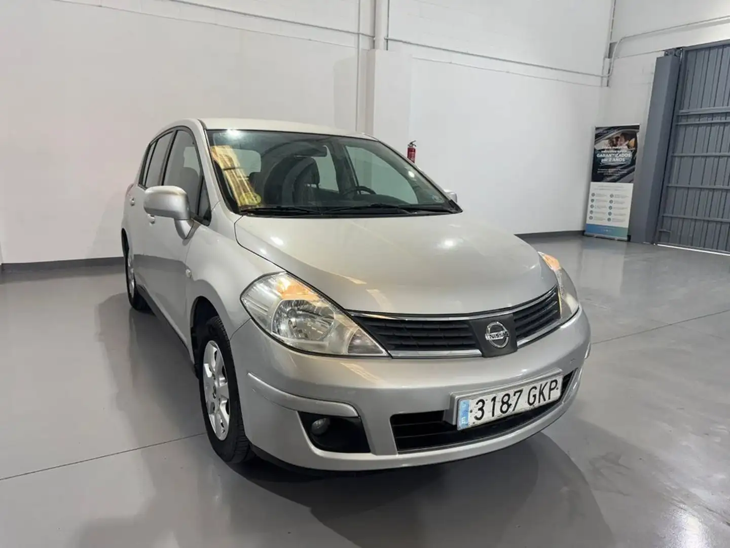 Nissan Tiida 1.5dCi Tekna Grau - 1