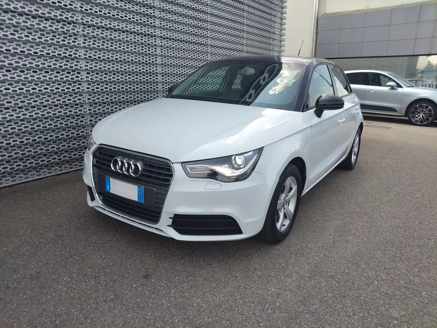 Audi A1 A1 1.6 TDI Attraction Wit - 1