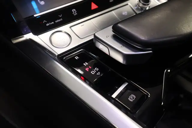 Audi E-Tron view 12