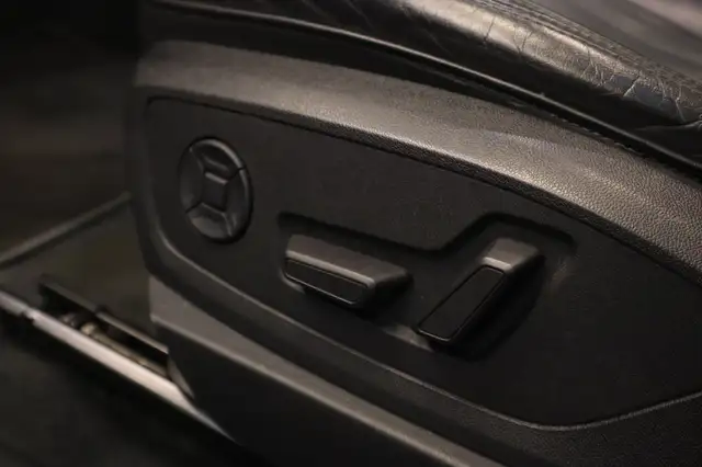 Audi E-Tron view 17