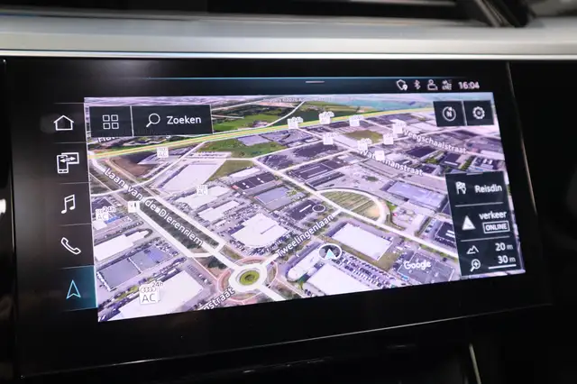 Audi E-Tron view 15