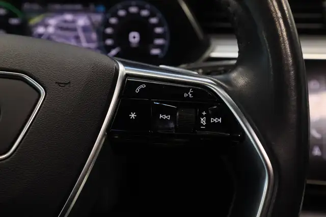 Audi E-Tron view 9