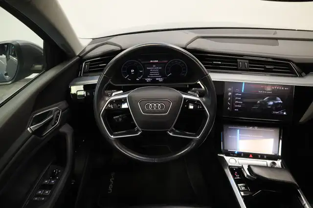 Audi E-Tron view 7
