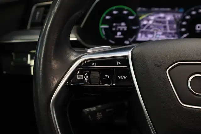 Audi E-Tron view 8