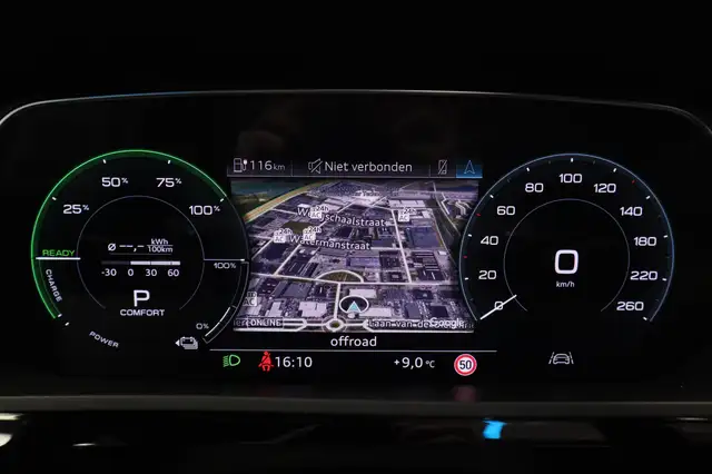 Audi E-Tron view 10