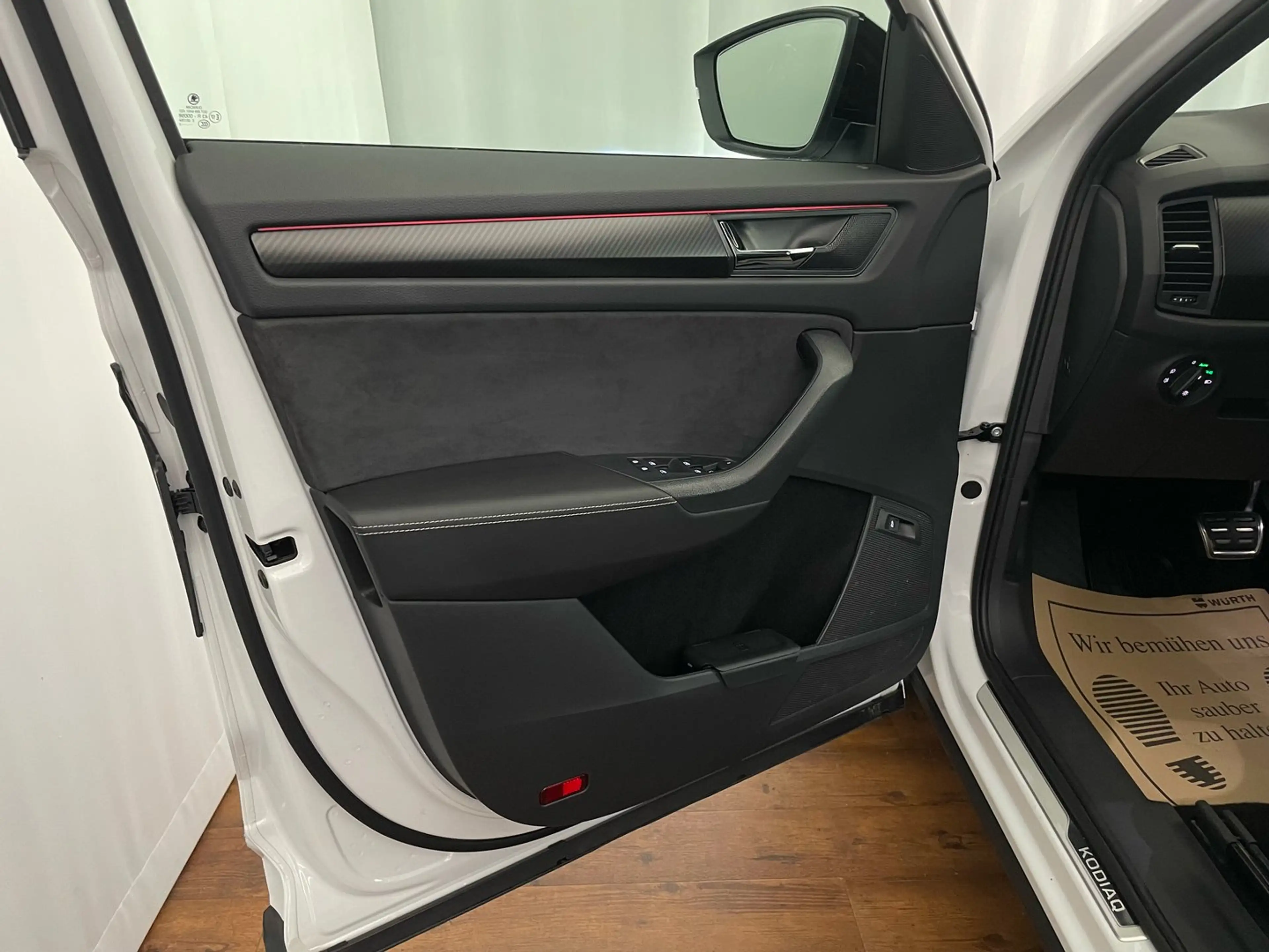 Skoda Kodiaq 4x4 SPORTLINE TSI DSG — photo 9