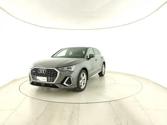 Audi Q3 40 2.0 tdi S line edition quattro 193 CV