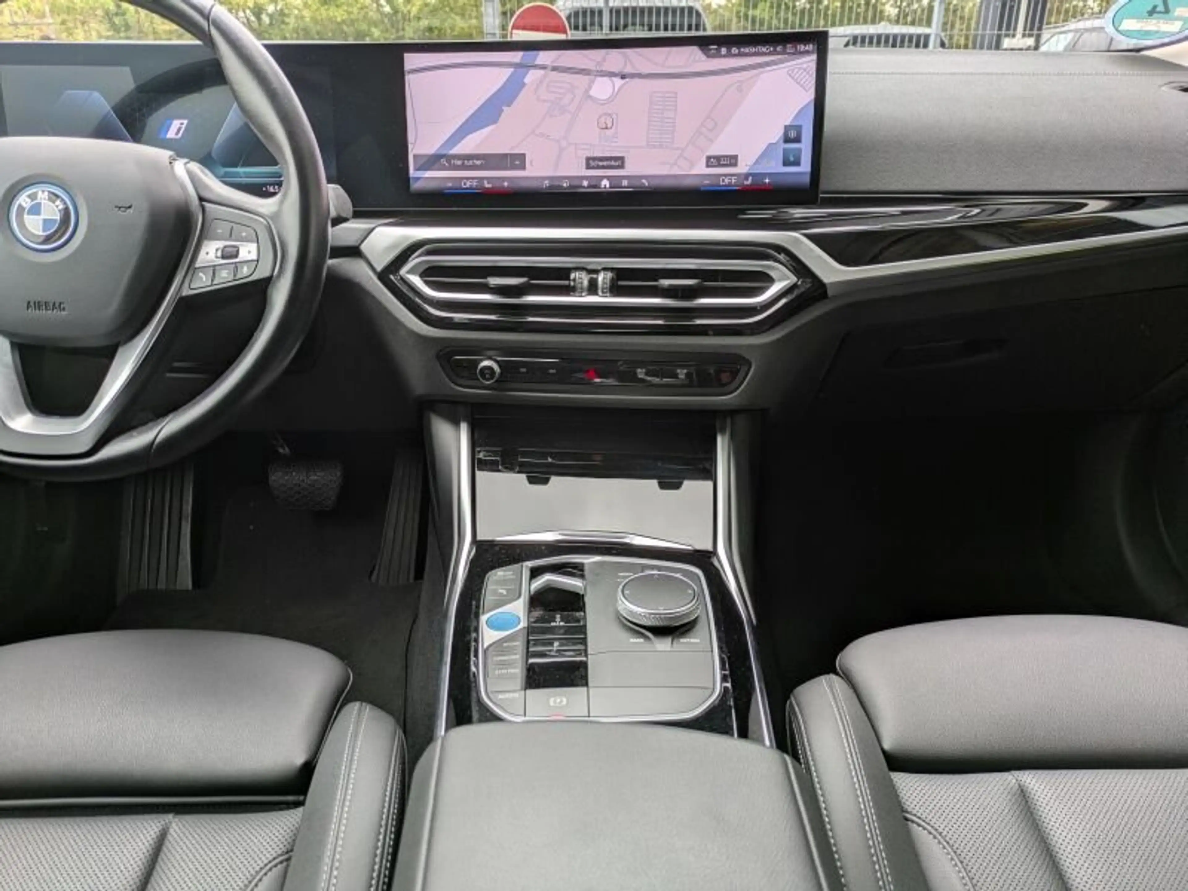 BMW i4 eDrive40 Gran Coupé — photo 11
