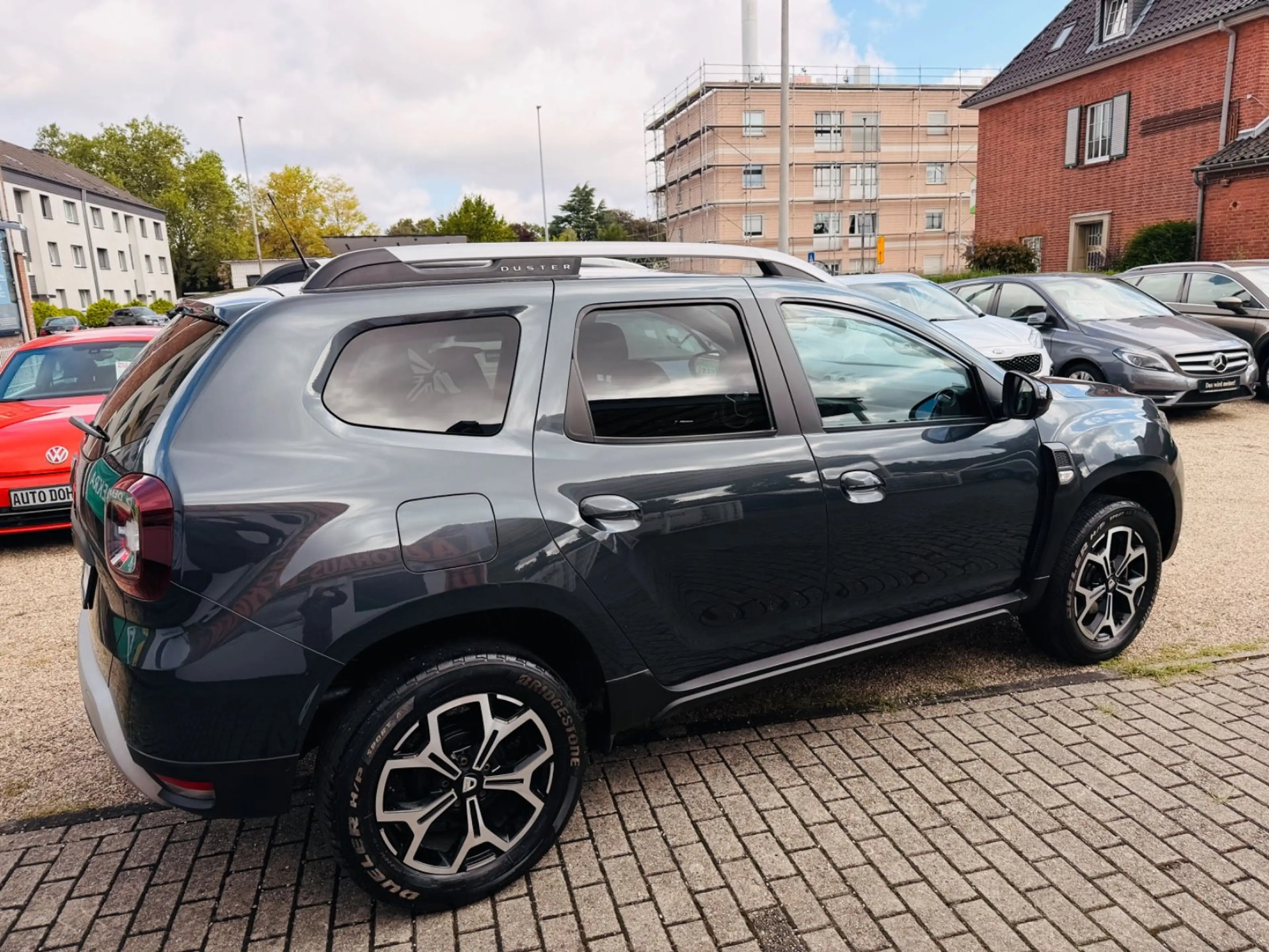 Dacia Duster II Prestige+Scheckheft+1 Hand+Navi+Kamera — photo 9