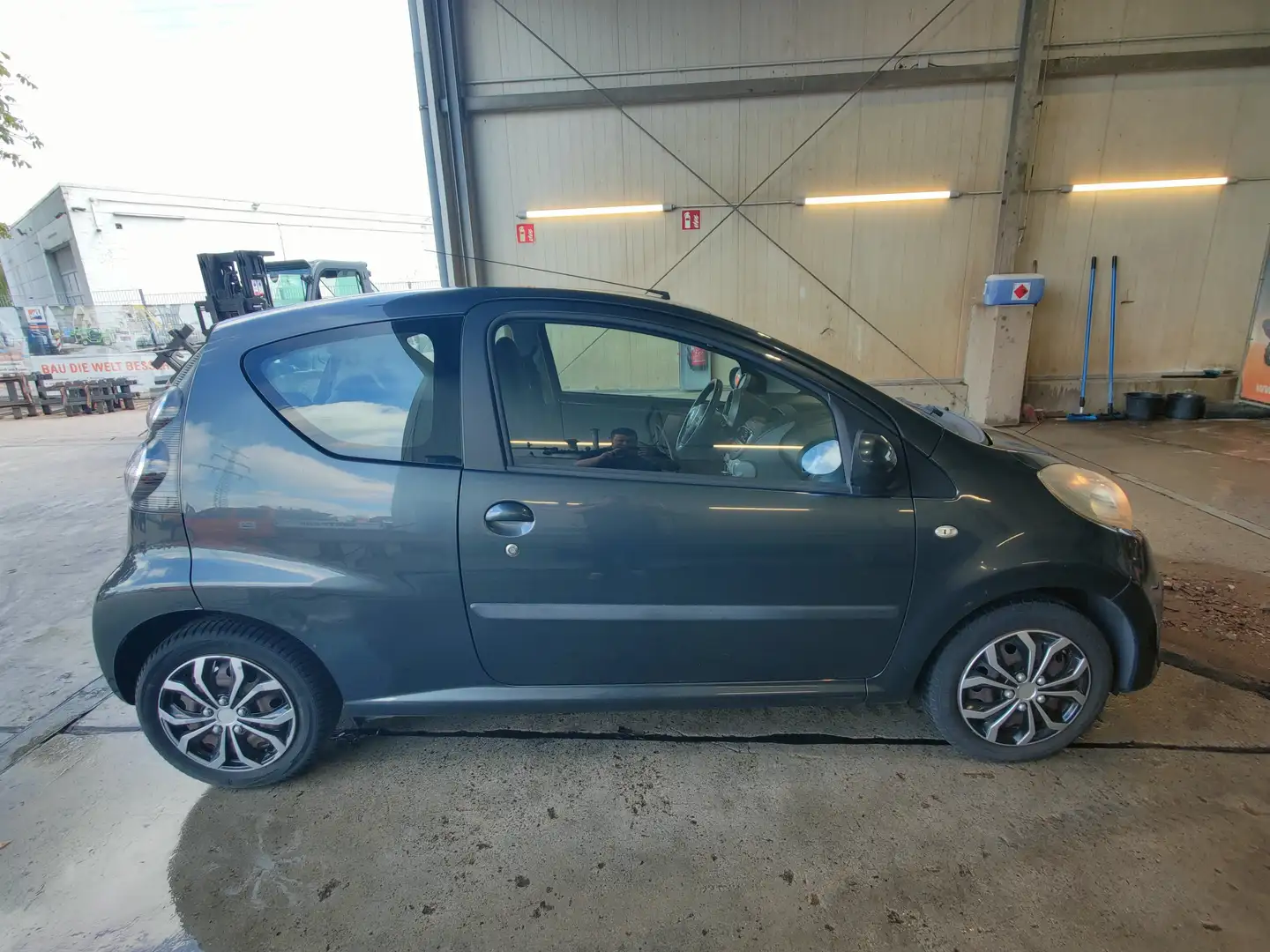 Citroen C1 C1 1.0 Advance Grau - 1