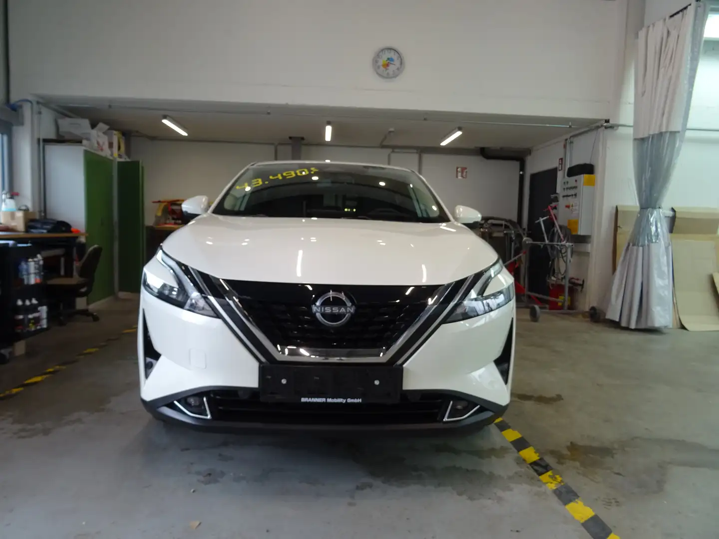 Nissan Qashqai 1,5 VC-T e-Power N-Connecta Winter Business Weiß - 2