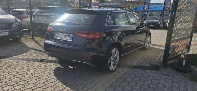 Audi A3 view 4