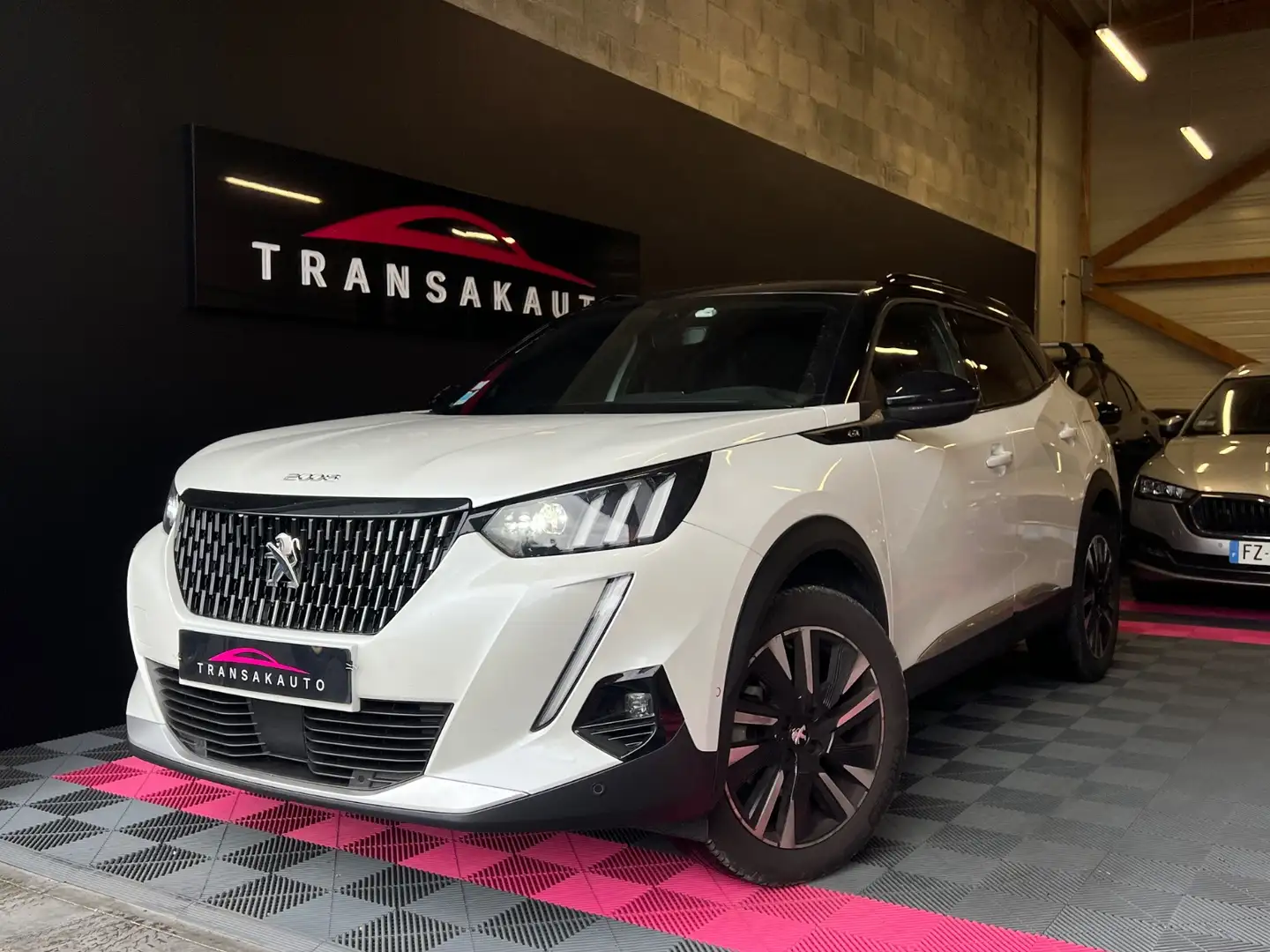 Peugeot 2008 GT Pack Weiß - 1