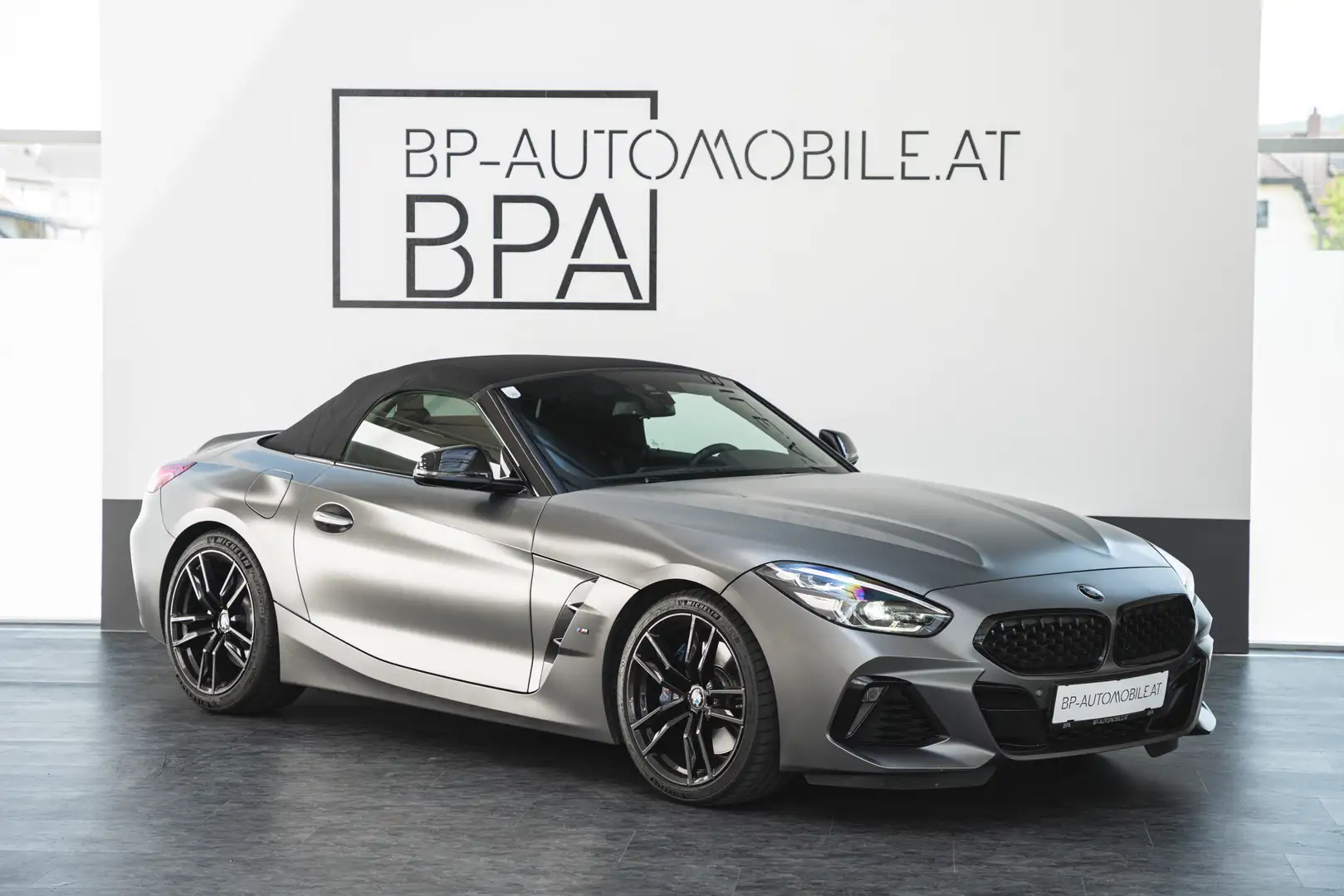 BMW Z4 M 40i sDrive Aut. // CARE PKT / TOLLE AUSSTATTUNG // Gris - 2