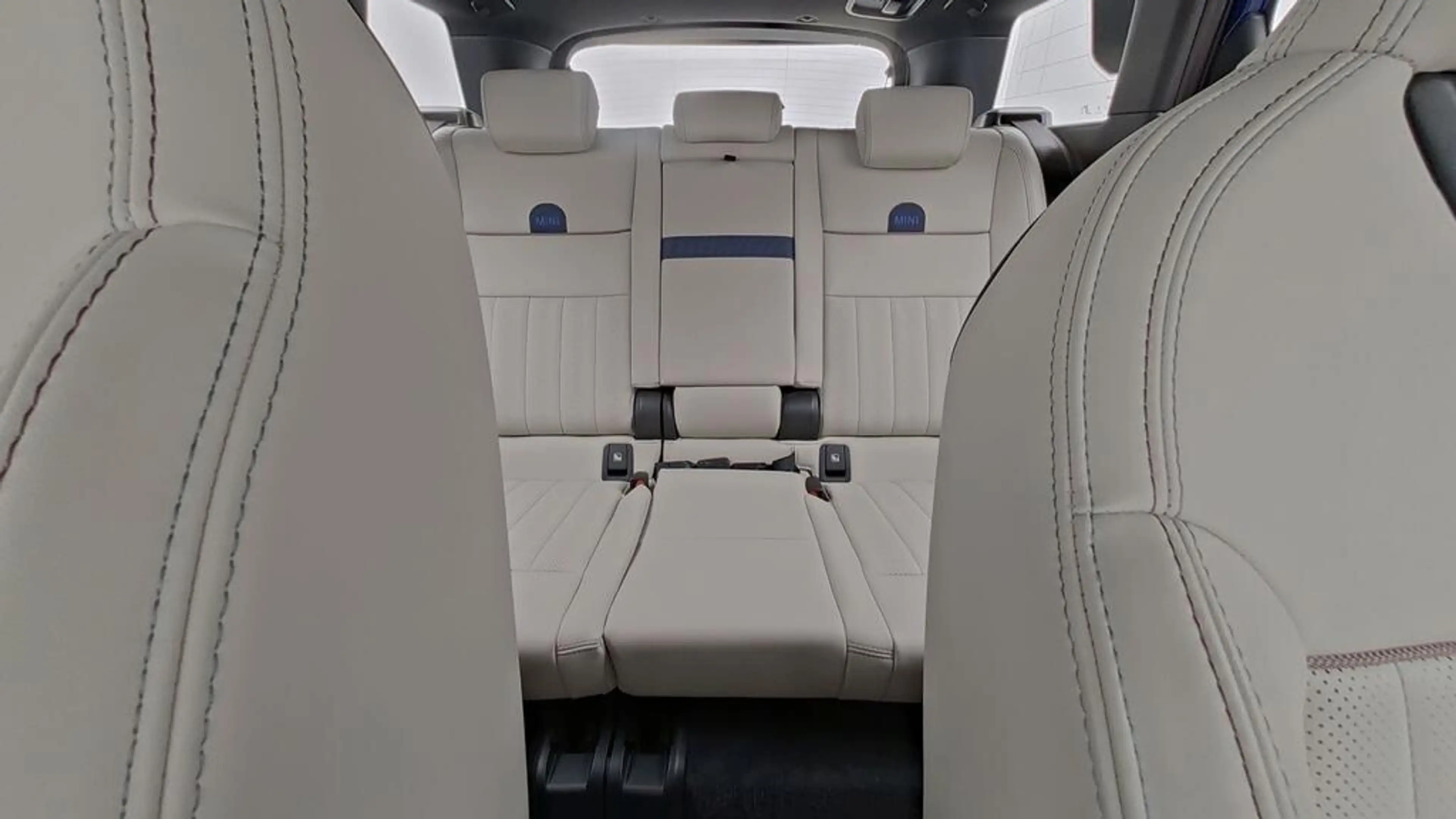 MINI Countryman D Favoured Trim — photo 25