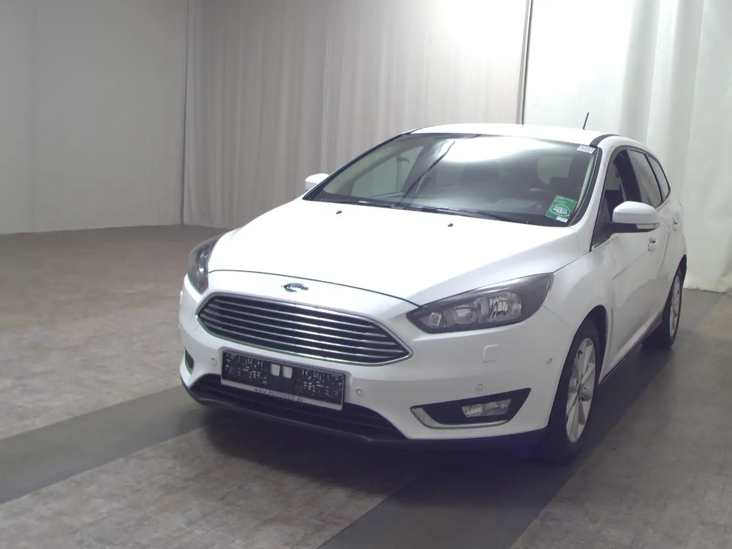 Ford Focus Turnier 1.0 EcoBoost Titanium KeyLess PDC Blanc - 2