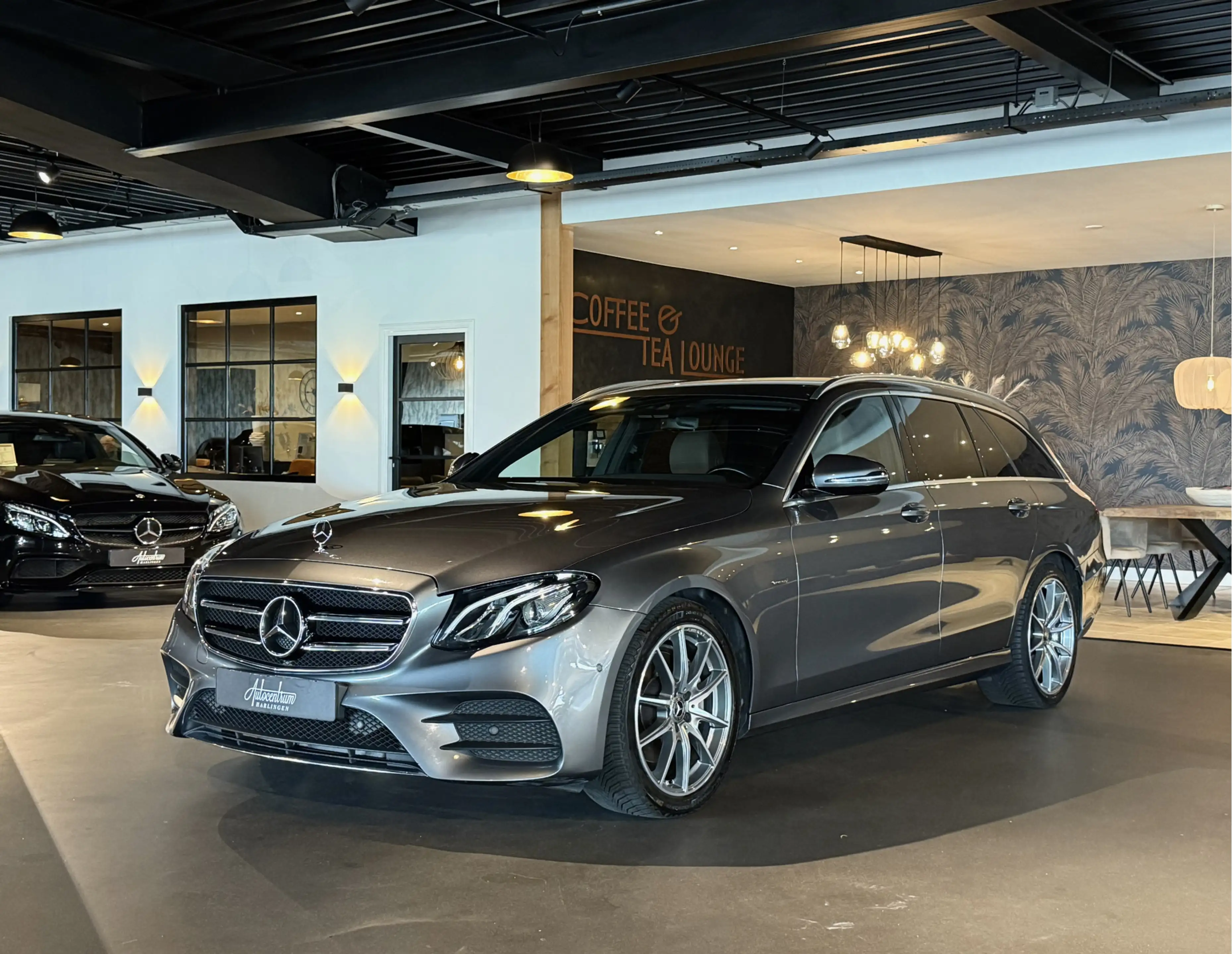 Mercedes-Benz E 200 Estate Sport AMG I WideScreen I Camera — photo 19