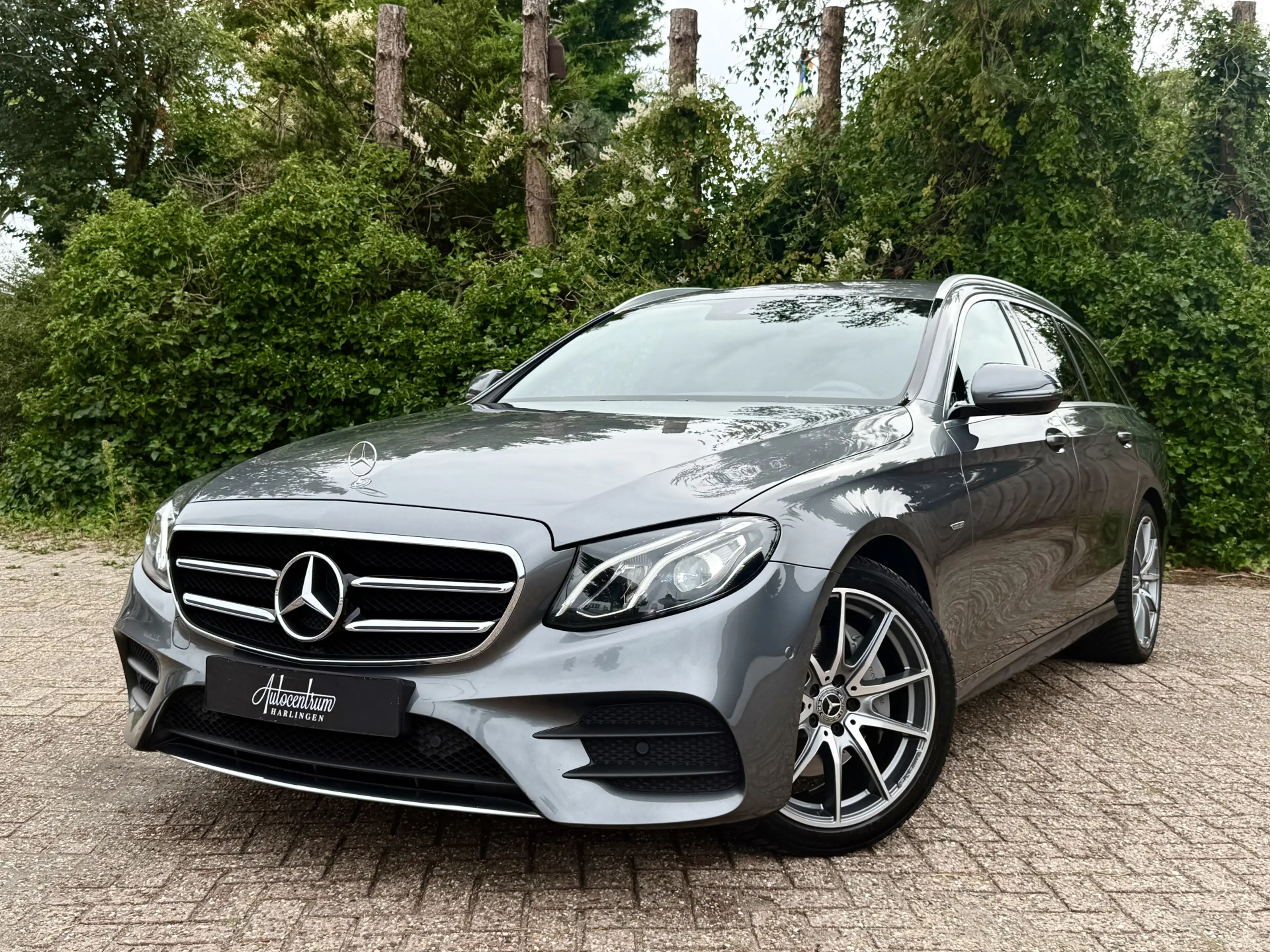 Mercedes-Benz E 200 Estate Sport AMG I WideScreen I Camera — photo 22