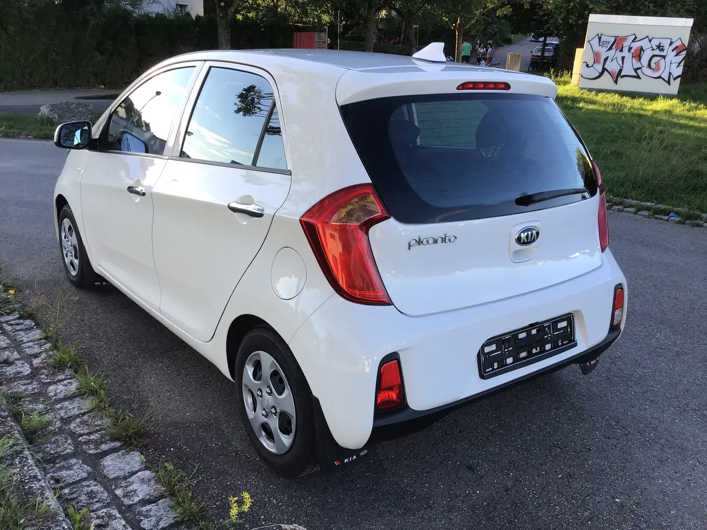 Kia Picanto Picanto 1.0 Edition 2. Hd 8-fach SHZ LenkHzg …! Weiß - 2