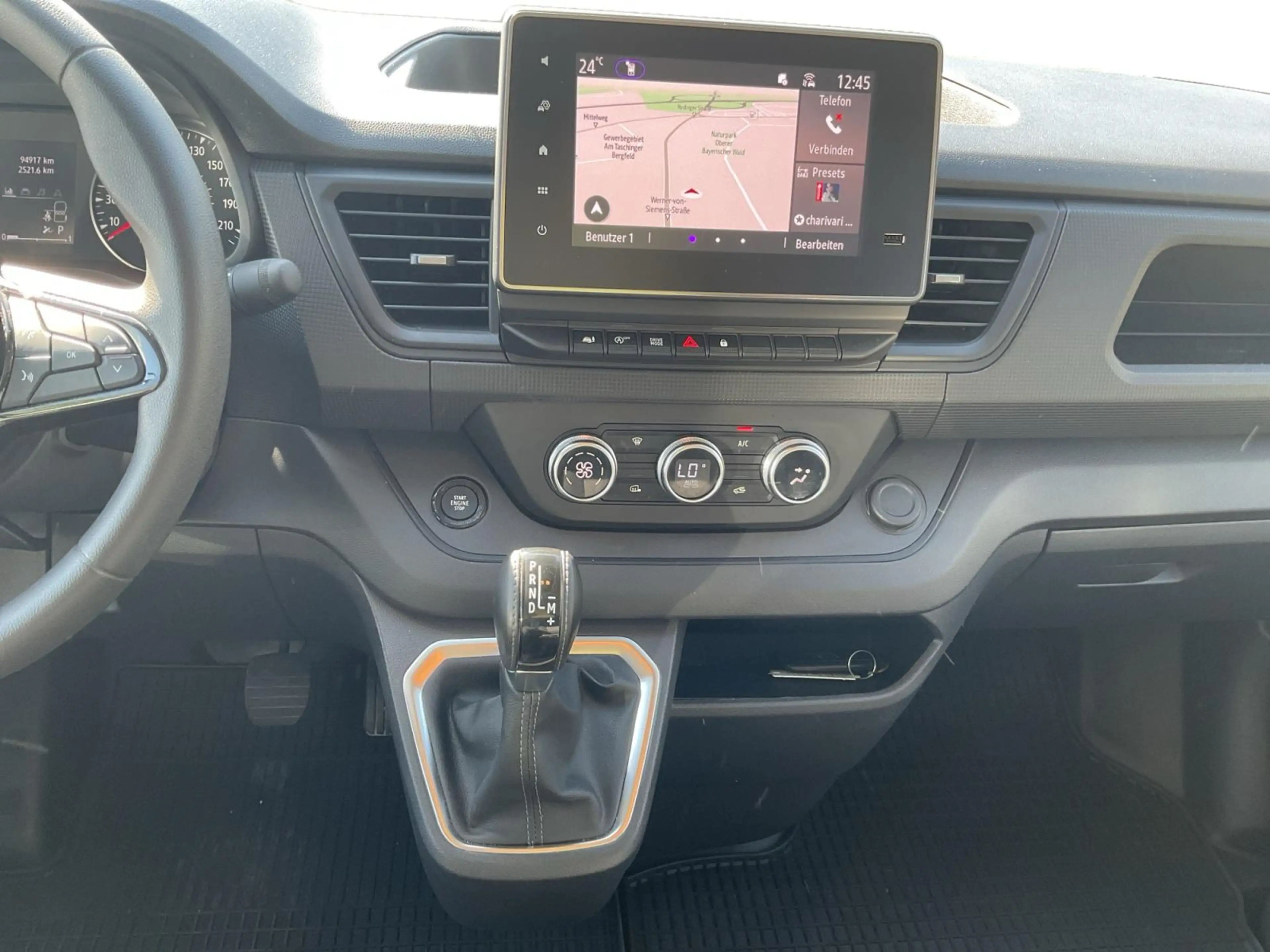 Renault Trafic Doppelkabine Komfort L2H1 2,0t Blue dCi 150 EDC — photo 12