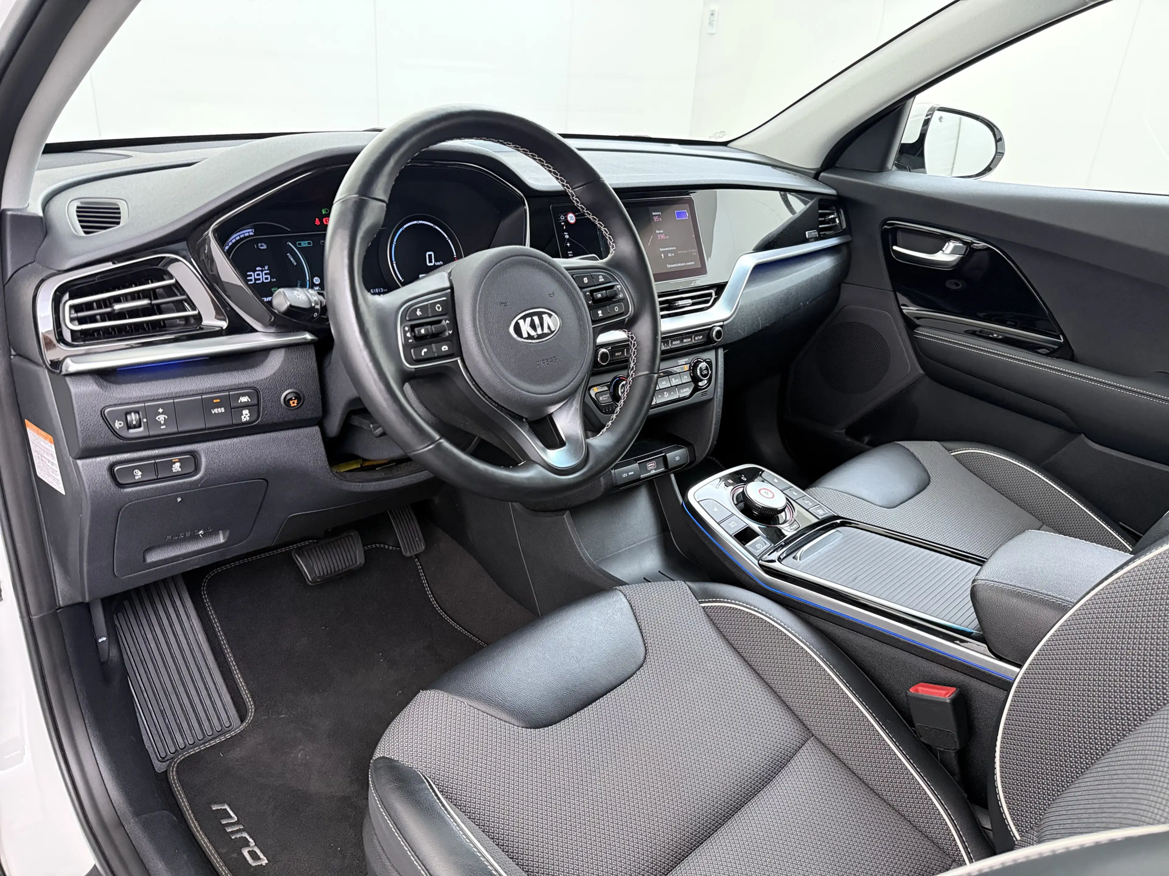 Kia e-Niro DynamicLine 64kWh 204PK Warmtepomp SOH 98% Camera — photo 11