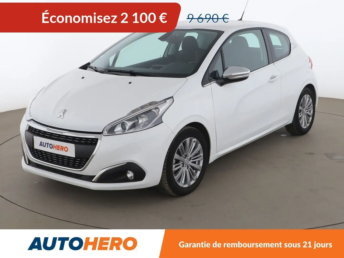 Peugeot 208 1.2 PureTech Allure Blanc - 1