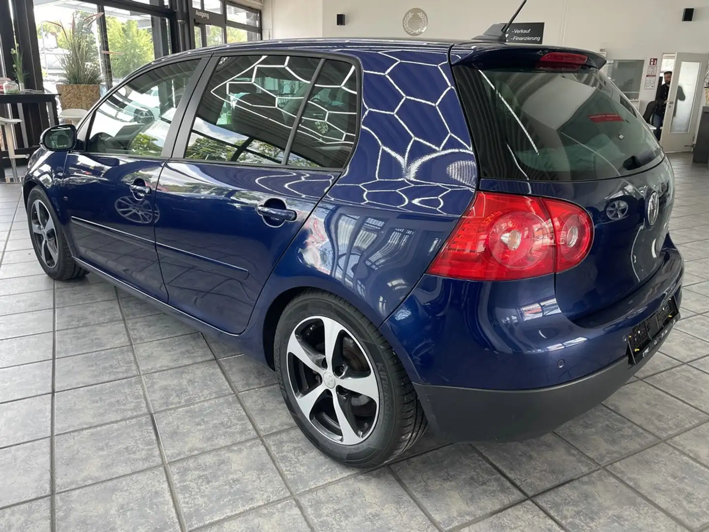 Volkswagen Golf V 1.9 TDI Tour Edition, GSHD, Klimaautom. Blue - 2