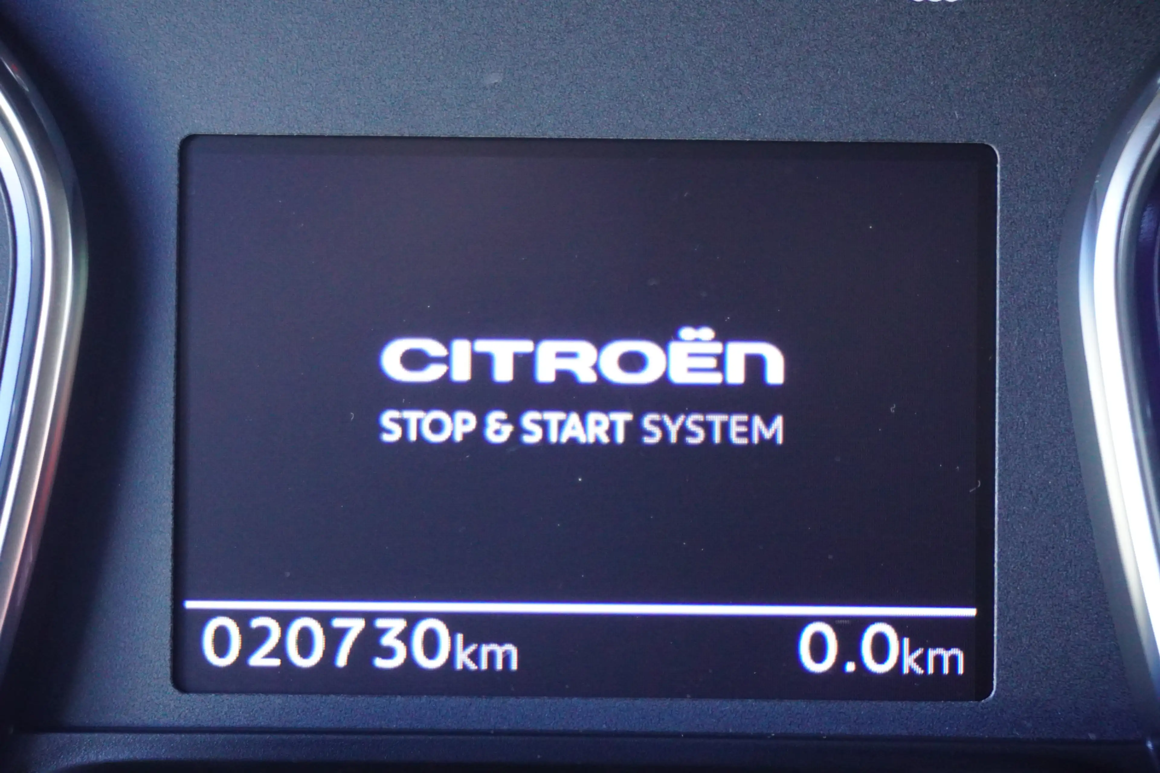 Citroen Jumpy 145pk Automaat L3H1 2500kg Trekhaak Apple craplay — photo 13