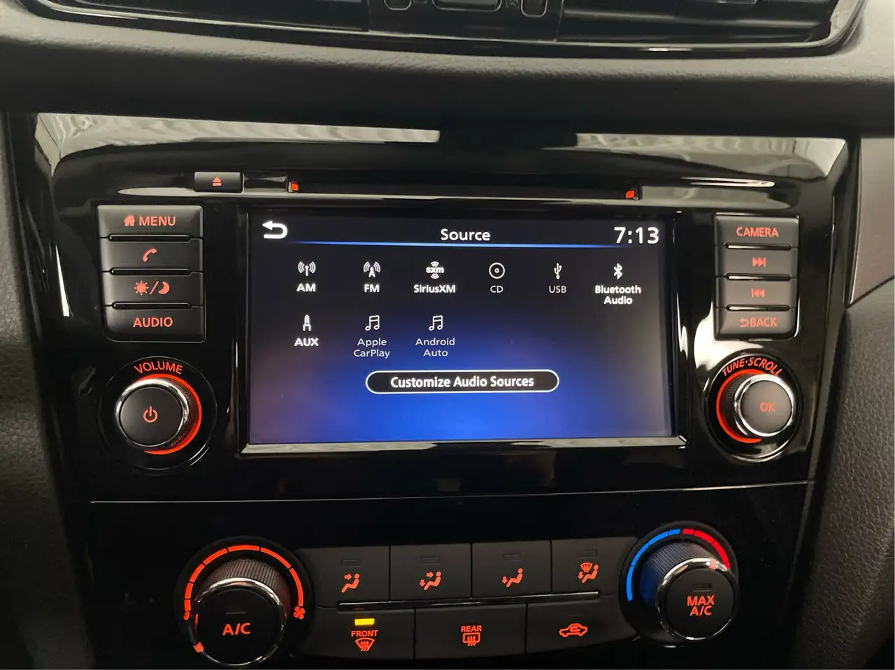 Nissan Qashqai снимка Nissan Qashqai