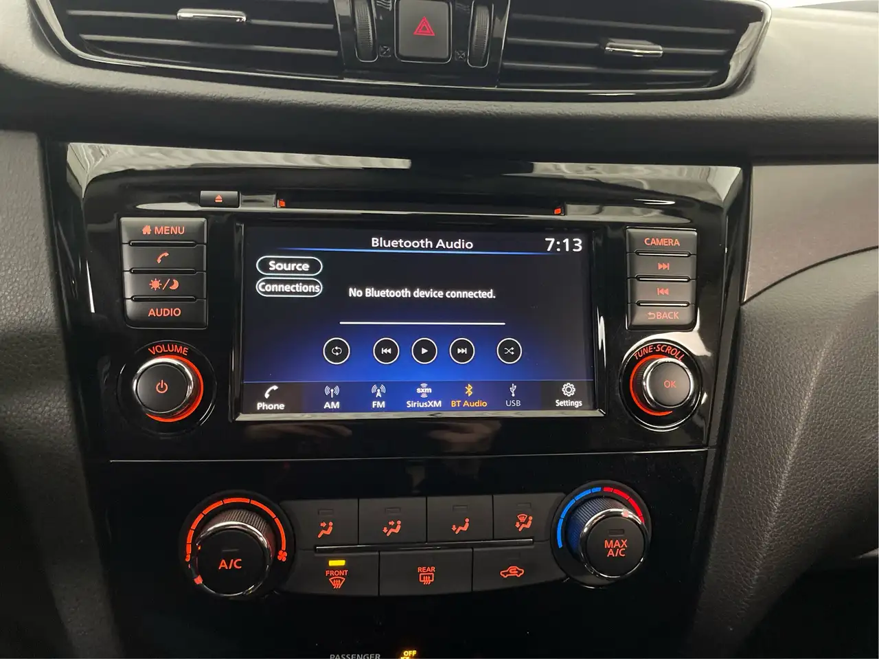 Nissan Qashqai снимка Nissan Qashqai