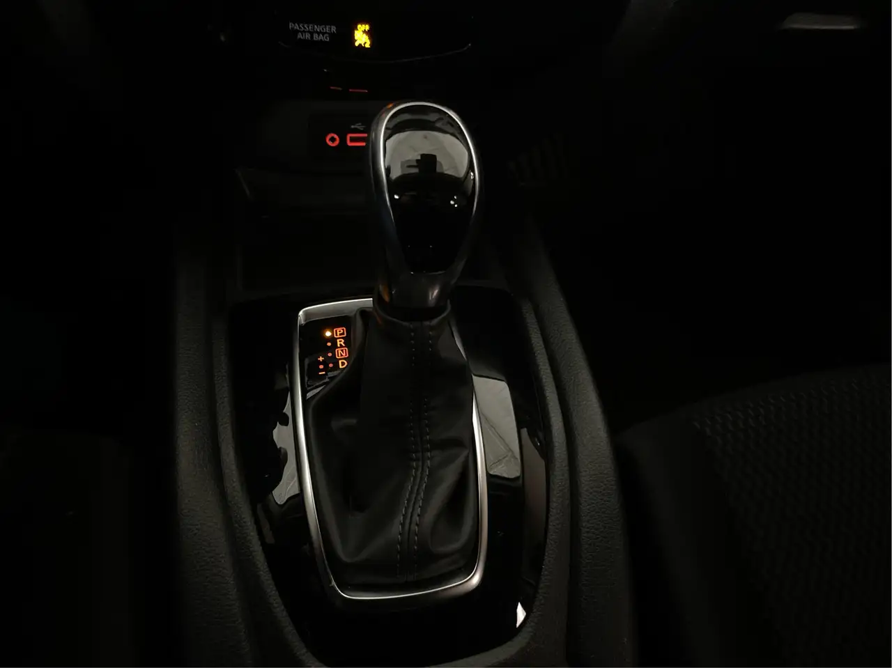Nissan Qashqai снимка Nissan Qashqai