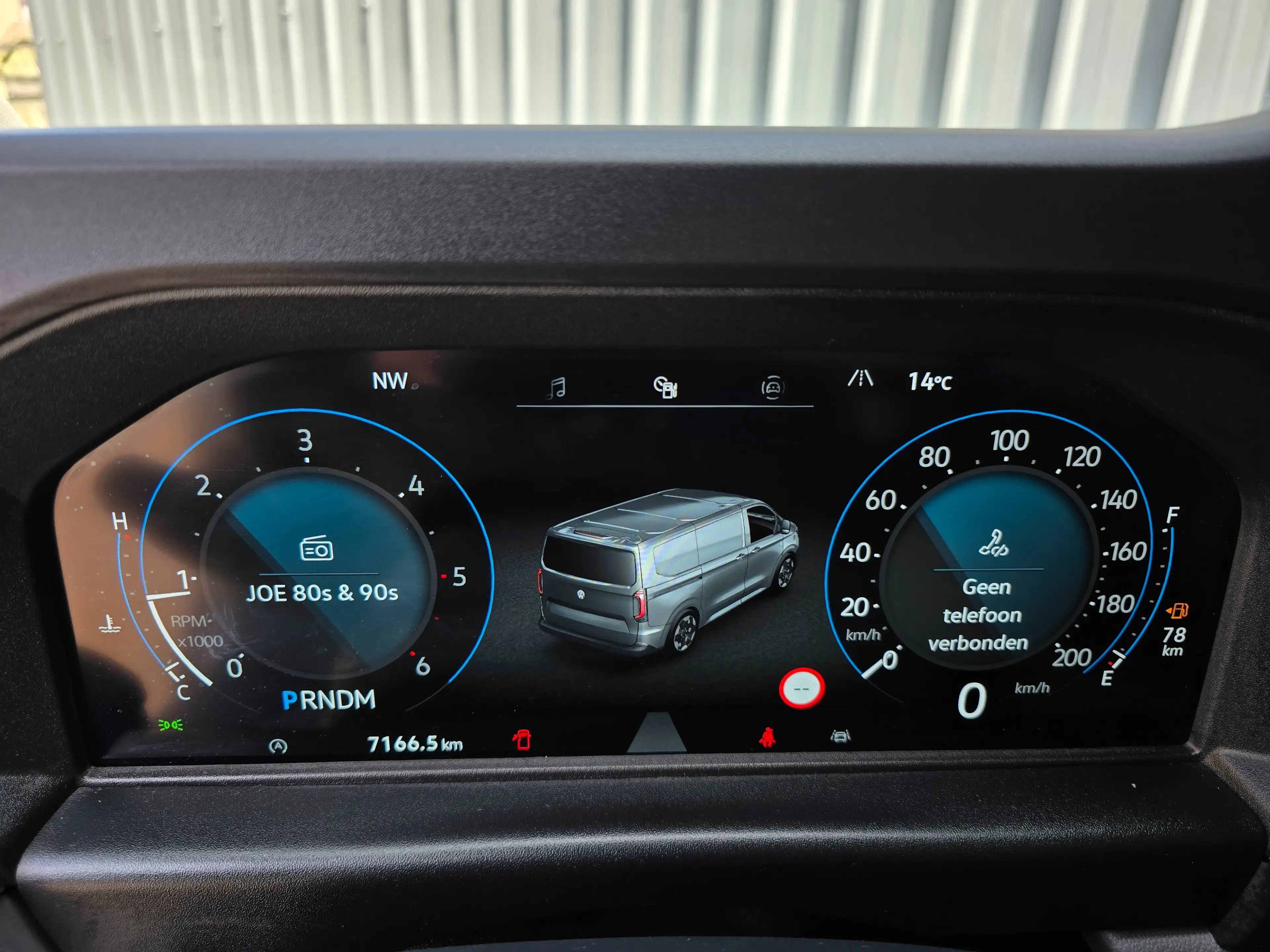 Volkswagen T7 Kombi Combi 2.0 TDi 4Motion SCR DSG — photo 15