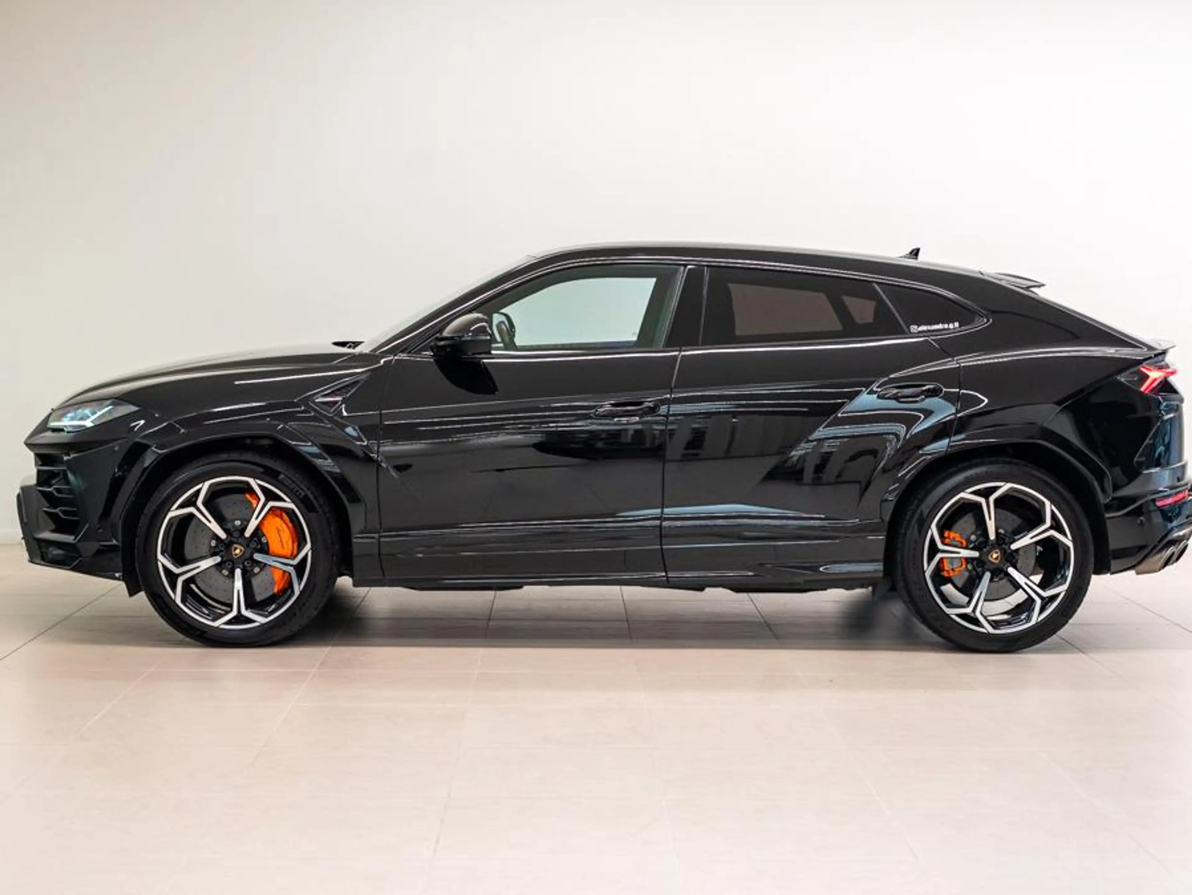 Lamborghini Urus Urus 4.0 BiTurbo V8 — photo 2