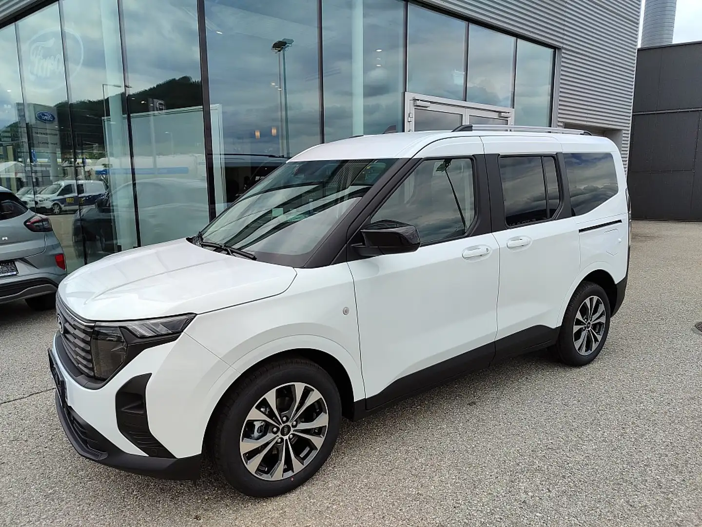 Ford Tourneo Courier 1,0 EcoBoost Titanium Blanc - 1