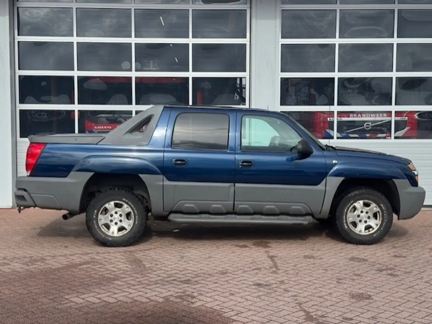 Chevrolet Avalanche USA 5.3 2WD 1500 -5 p. - Airco-trekhaak Azul - 2