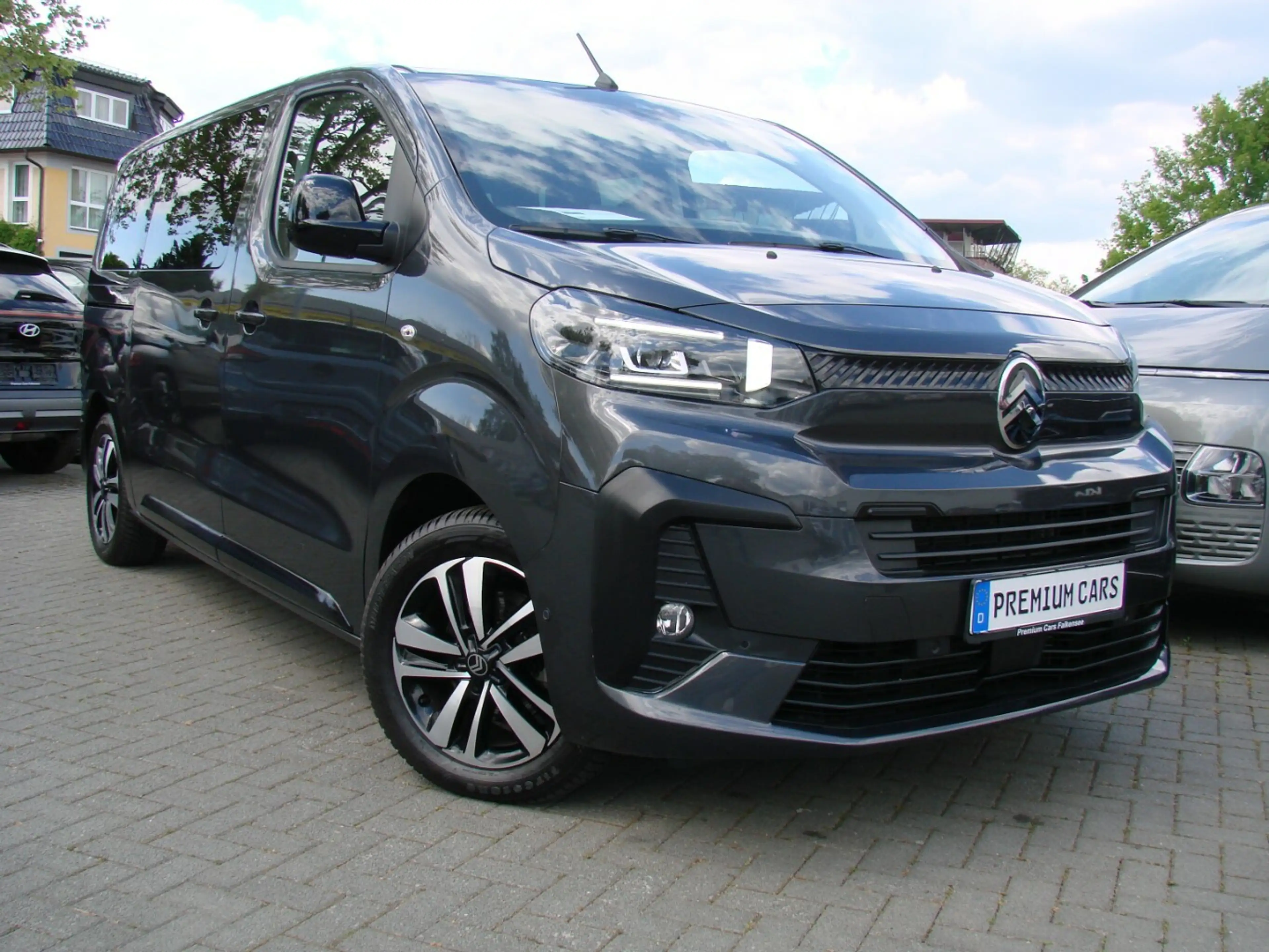 Citroen Spacetourer 180 Plus M, AHK LED Kamera180º 8 Sitzer