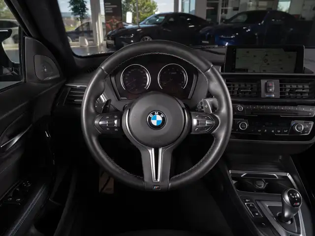 BMW M2 view 12