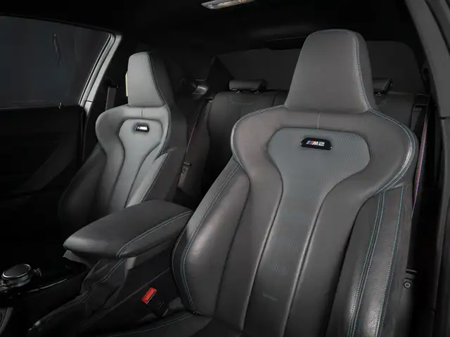 BMW M2 view 11