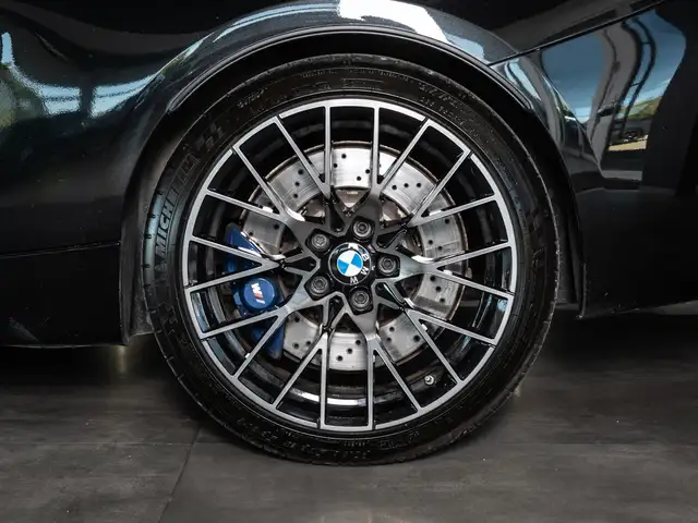 BMW M2 view 6