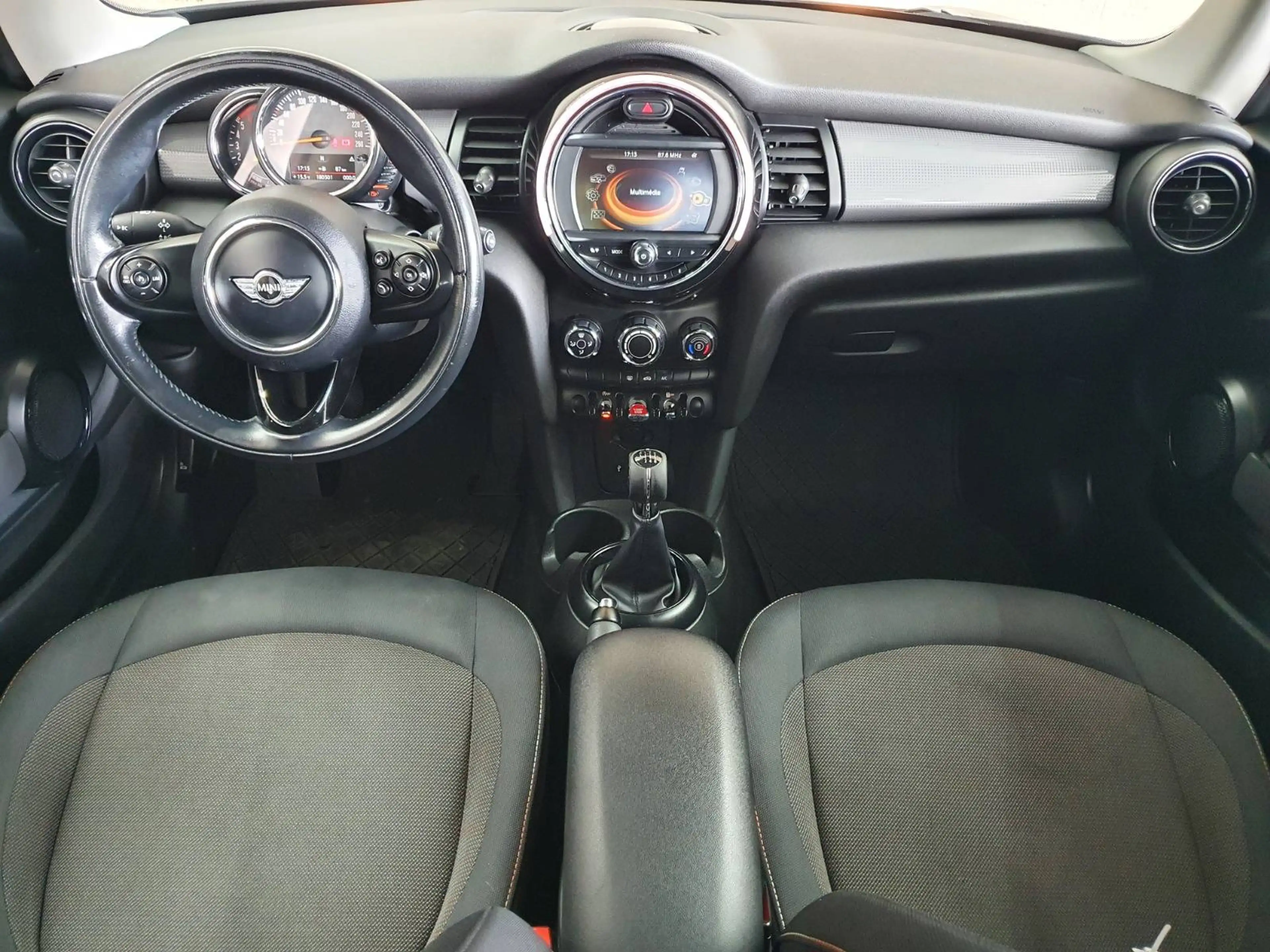 MINI Cooper D 🟢1.5 DIESEL 116CV - GPS - CAPTEURS - CRUISE — photo 8