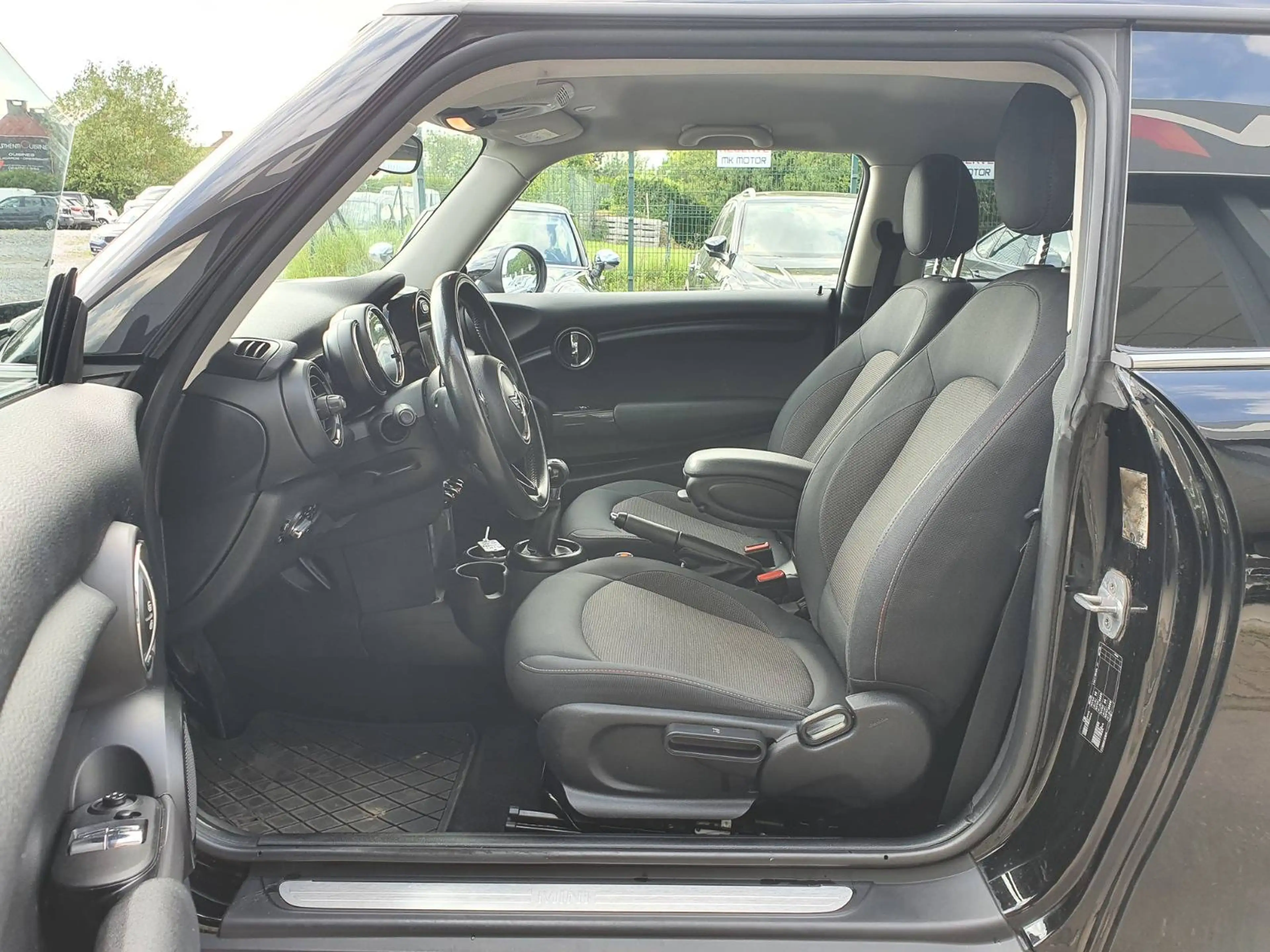 MINI Cooper D 🟢1.5 DIESEL 116CV - GPS - CAPTEURS - CRUISE — photo 6